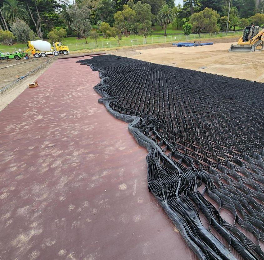 geosynthetics-strengthen-new-community-sports-field-western-lawn-case-study-845X831-img3
