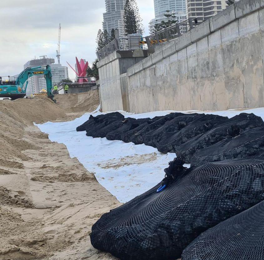 aquarockbag surfers paradise_2