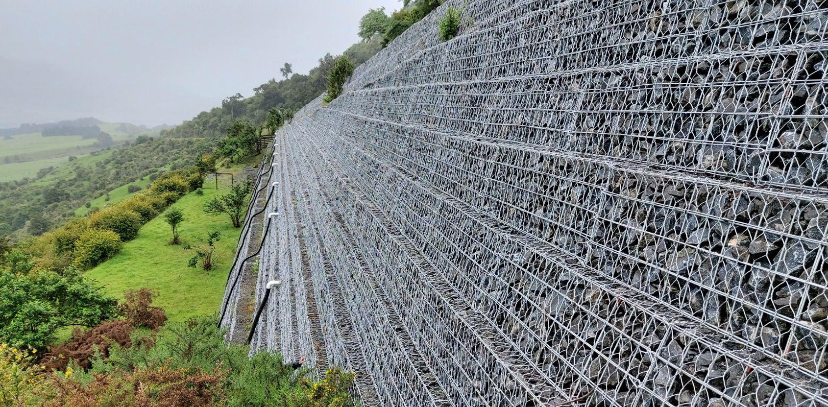 landslips-eureka-bend-1690X831-img1