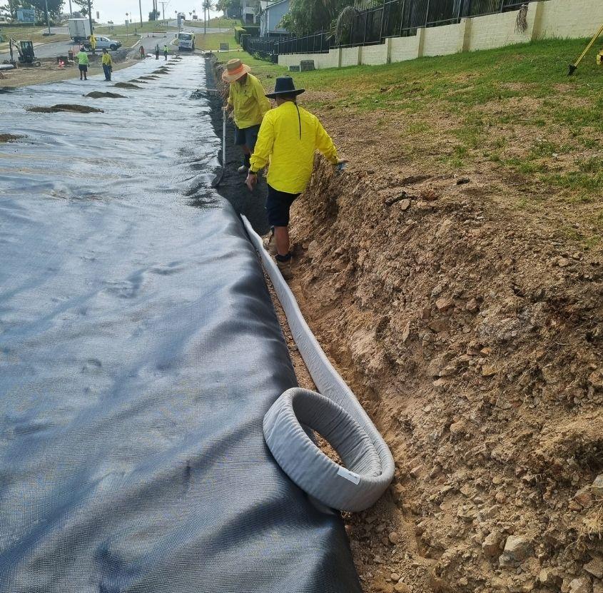 moisture-control-geotextile-reinforces-queen-street-pavement-2