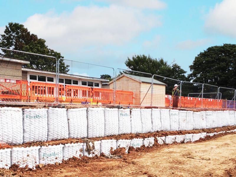 constructing-a-temporary-retaining-wall-uk-casestudy-img1