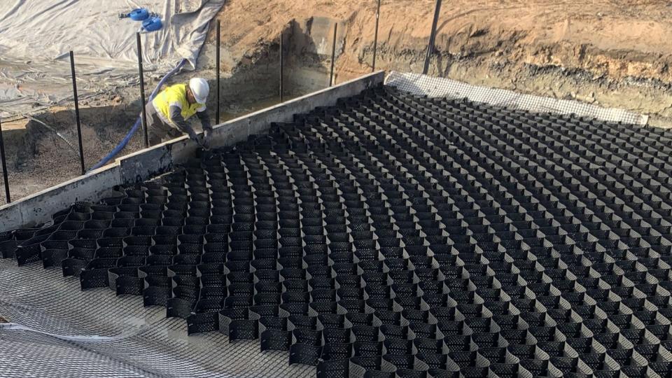 stabilsing-bearing-capacity-culvert-slab-geocell-geogrid-case-study_1690X831