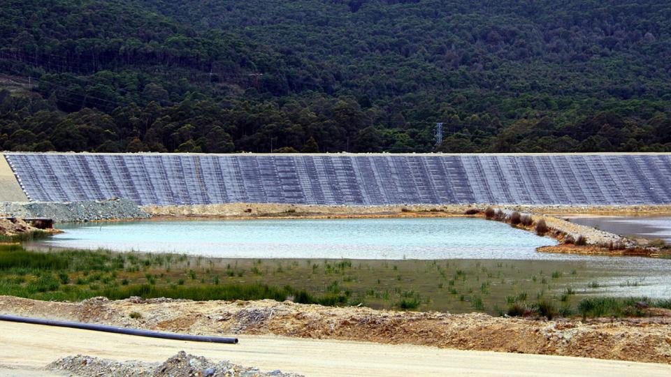 geofabrics-bituminous-geomembrane-high-temperatures-1690X831px